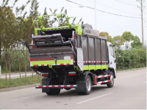 楚勝牌CSC5123ZYS6壓縮式垃圾車(chē)