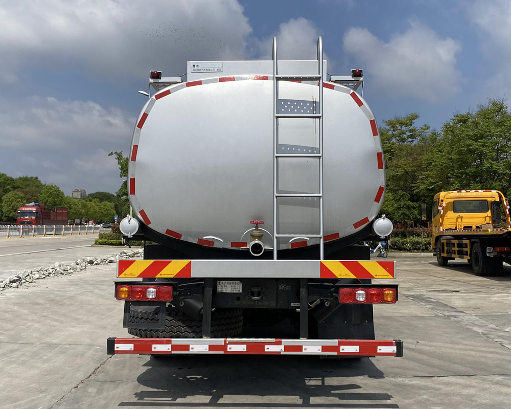 楚勝牌CSC5250TGYSM6型供液車(chē)